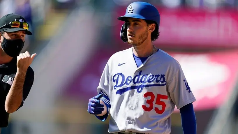 Dodgers: Cody Bellinger conectó jonrón, pero quedó en out por error de Turner