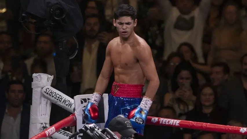 Ryan García en una pelea | MEXSPORTS