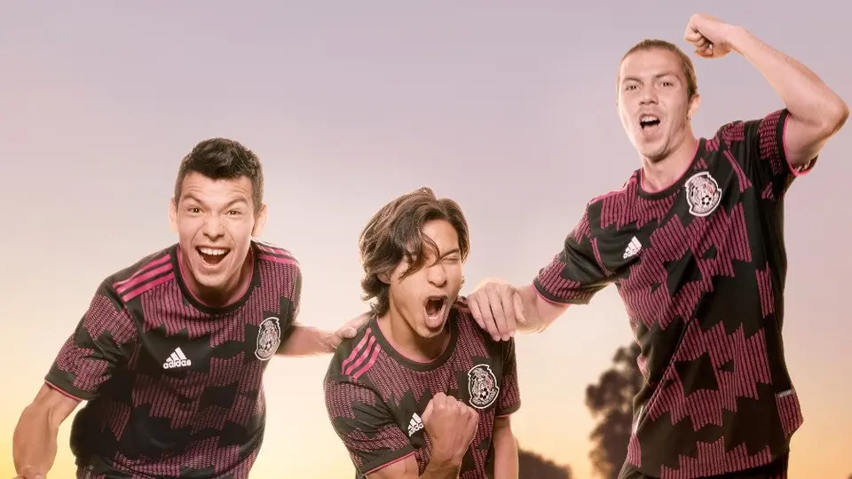 Selección Mexicana: Jersey negro y rosa de local, presentado oficialmente
