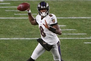 Lamar Jackson da positivo por Covid-19 y aumentó bajas de Ravens