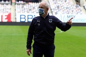 Vasco Aguirre trolleó a reportero: 'Pin.. nombrecito'