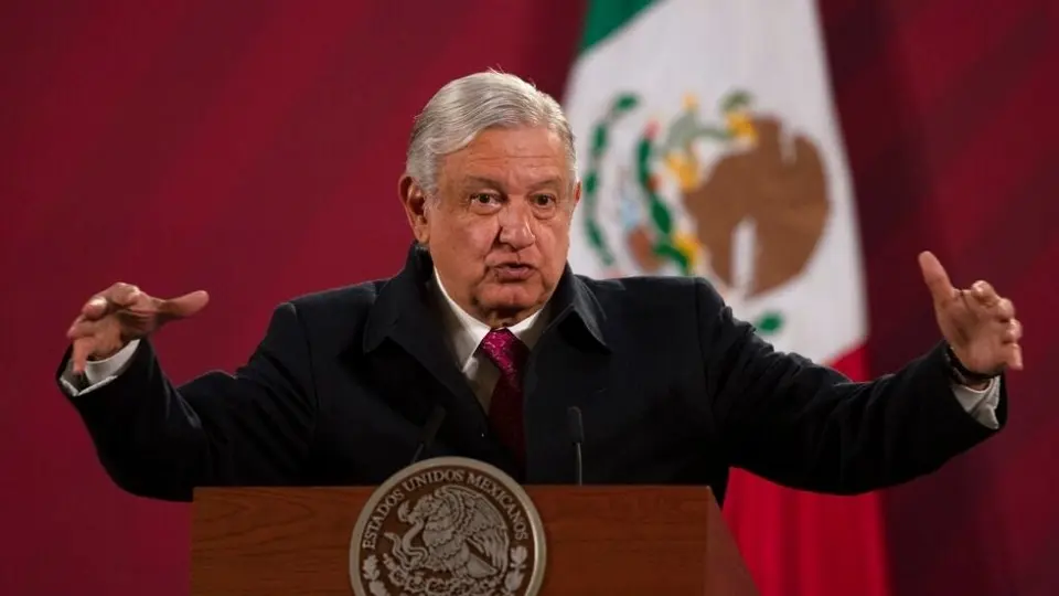 AMLO informó que dio positivo por Covid-19