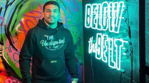 Teófimo López lució su habilidad bailando break dance