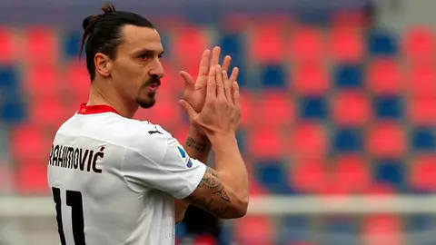 Zlatan: Anotó su gol número 500 en clubes en victoria sobre Crotone