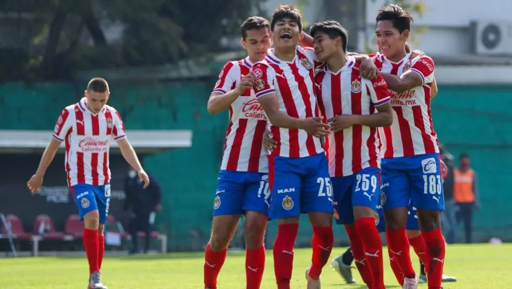 Gael García en festejo con Chivas Sub 20 | IMAGO7