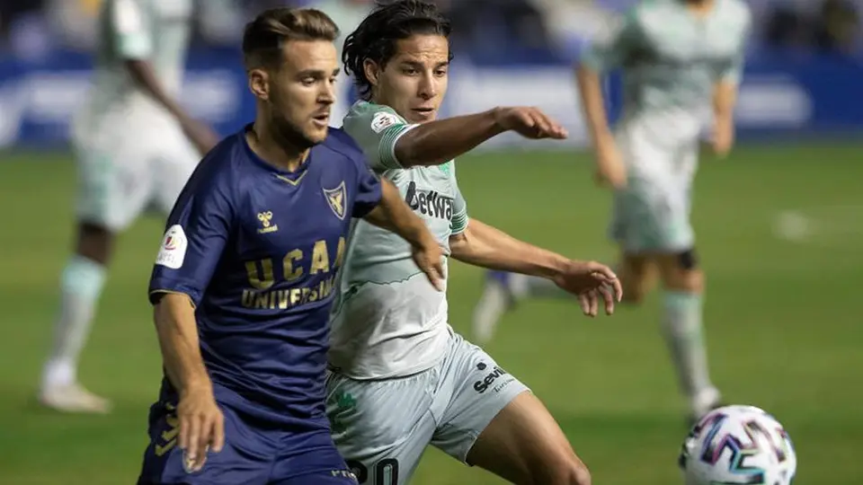 Guardado y Lainez: Betis, con posibles nuevos casos de Covid-19
