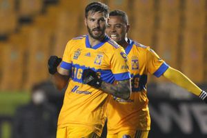 André-Pierre Gignac no se contuvo y respondió comentario del Puebla en redes sociales