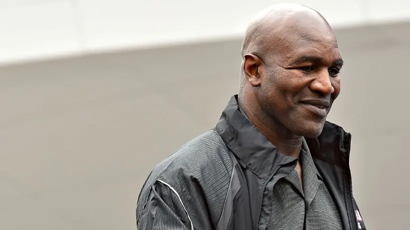 Mike Tyson: Evander Holyfied quiere 25 millones de dólares por una tercera pelea vs 'Iron Mike'