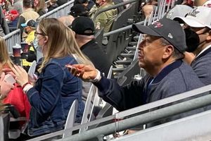 Destituyeron a Carlos Aranza Doniz, funcionario de Salud en Edomex, por acudir al Super Bowl