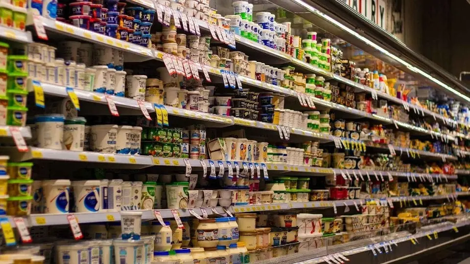 Profeco suspendió marcas de queso y yogurt por incumplimiento de normas