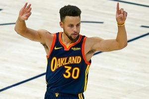 NBA: Stephen Curry superó marca de triples de Reggie Miller