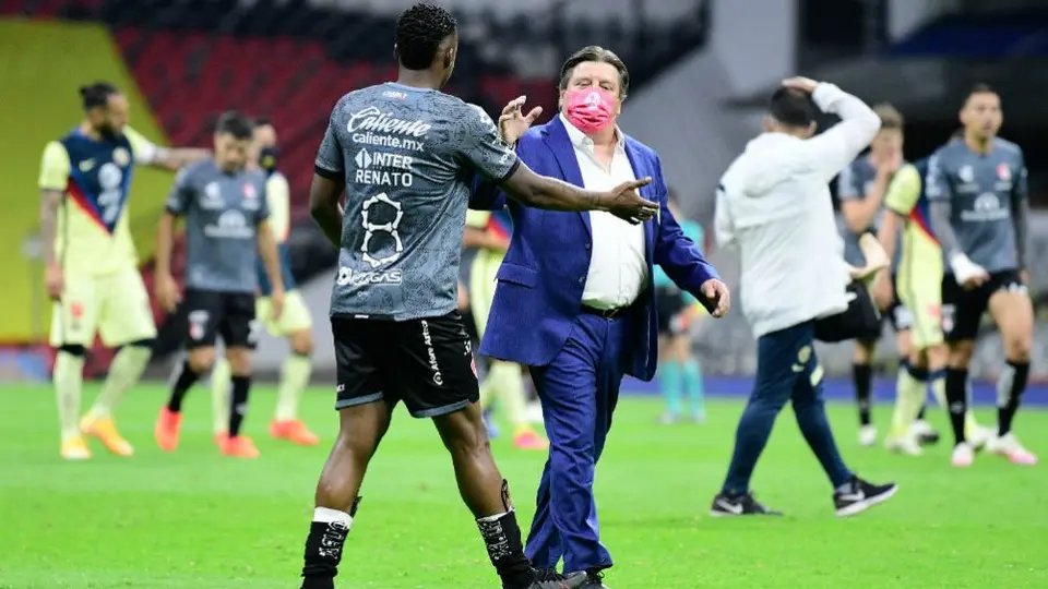 Piojo Herrera: 'Renato Ibarra me dijo que nunca le puso la mano encima a su mujer'