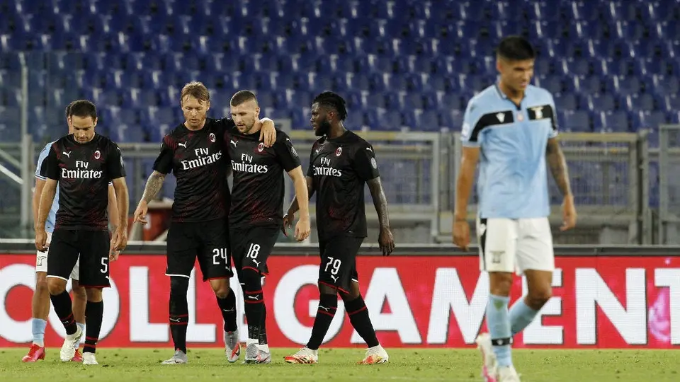 Serie A: Lazio cayó ante el Milan y le dejó el Scudetto en bandeja a la Juve
