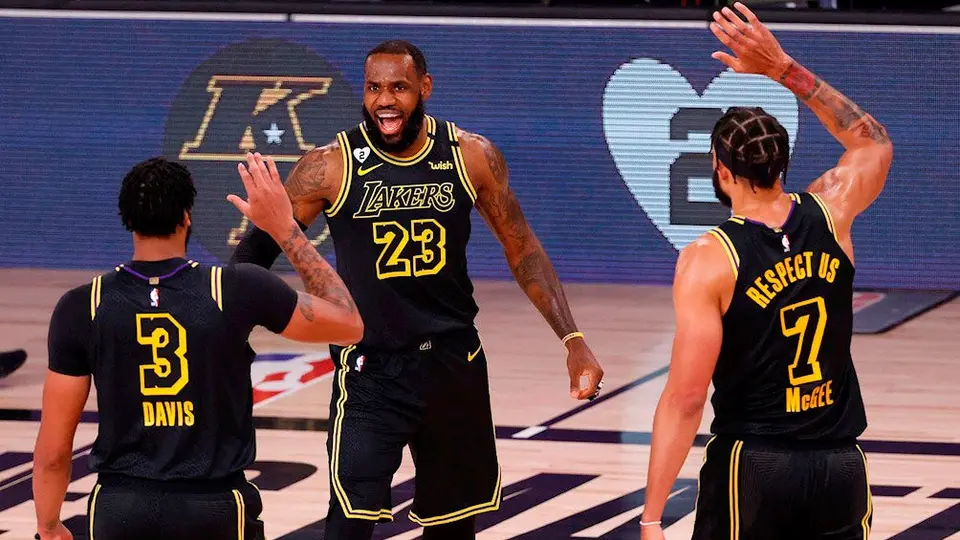 Lakers superó a los Blazers en la noche para conmemorar a Kobe Bryant