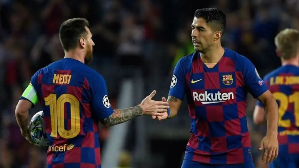 Luis Suárez: Messi y capitanes del Barcelona acompañan al 'Pistolero' en su despedida