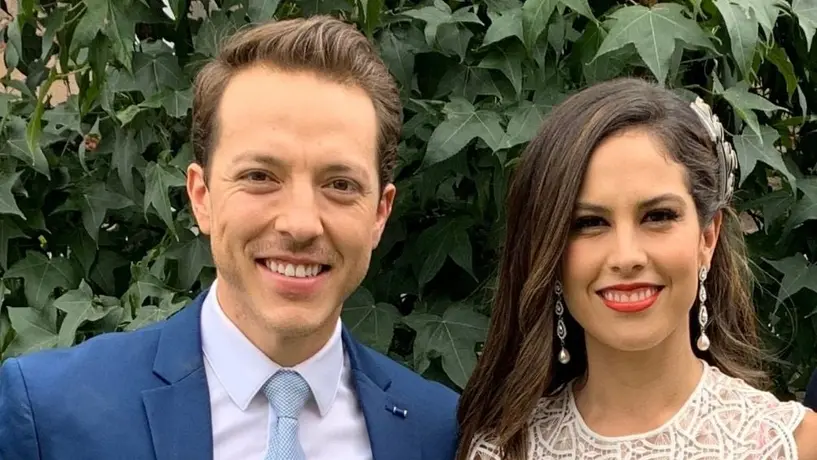 Xavi Sol y Ana Caty Hernández presentaron a su bebé