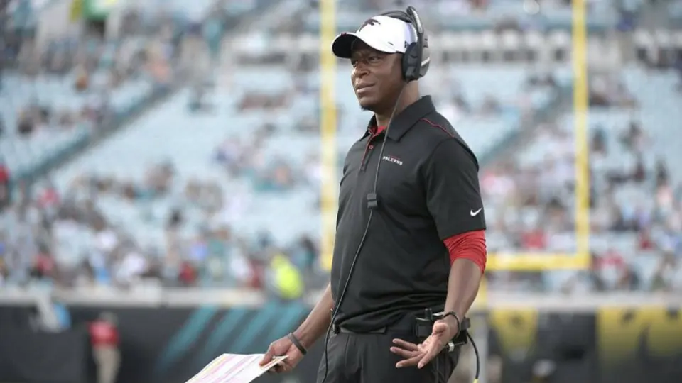 NFL: Falcons ascienden a Raheem Morris como entrenador interino tras despido de Quinn