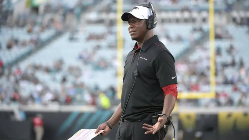 NFL: Falcons ascienden a Raheem Morris como entrenador interino tras despido de Quinn