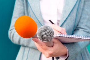 Periodistas deportivos del mundo explican crisis del gremio en AIPS