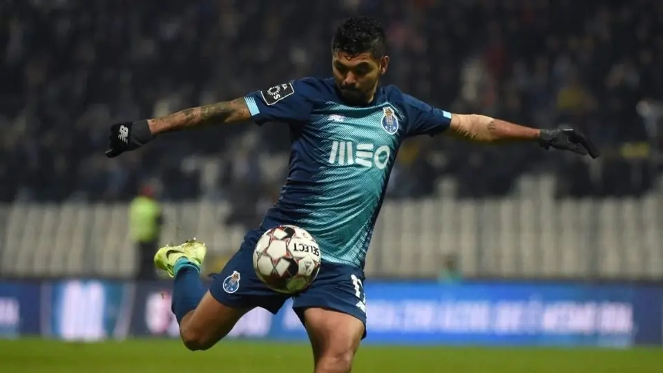 Tecatito Corona: El Porto comienza el camino para defender su título en la Liga de Portugal
