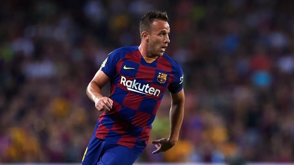 Barcelona: Arthur no se presentó en la Ciudad Deportiva y podría ser sancionado