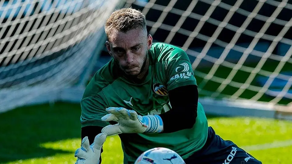 Valencia: Jasper Cillessen será operado este jueves de la lesión en el muslo derecho
