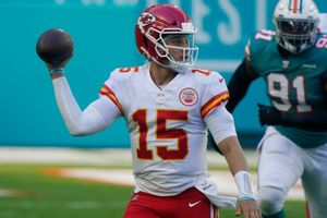 NFL: Chiefs aseguraron liderato de su división con victoria sobre Miami