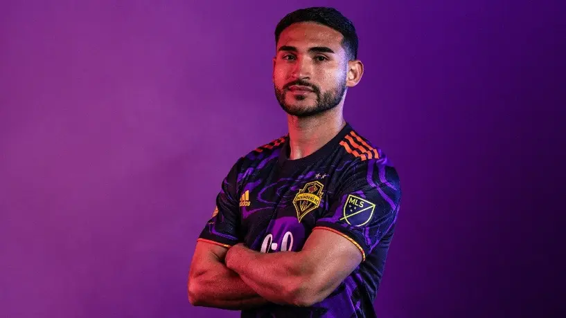 Seattle Sounders presentó su nueva playera inspirada en Jimi Hendrix