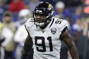 NFL: Yannick Ngakoue pasa en canje de Jaguars a Vikings