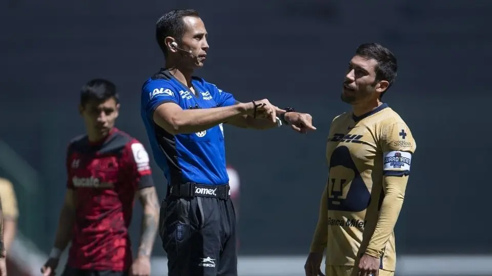 Liga MX: Arturo Brizio aprobó anulación del gol de Pumas por parte de Santander