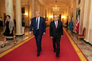 AMLO: 'En visita a EU, representamos a los mexicanos con decoro y dignidad'