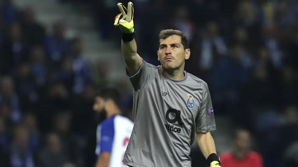 Iker Casillas: Anunció su retiro del futbol profesional a los 39 años