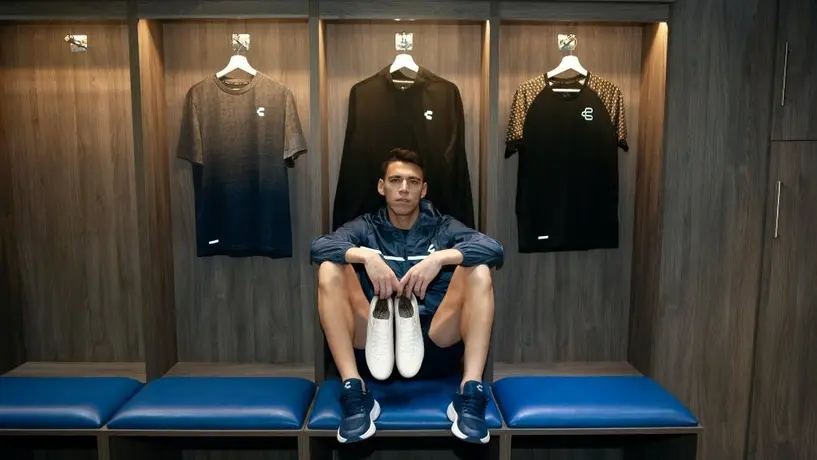 Héctor Moreno: Charly anunció al mexicano como su embajador para el 2021
