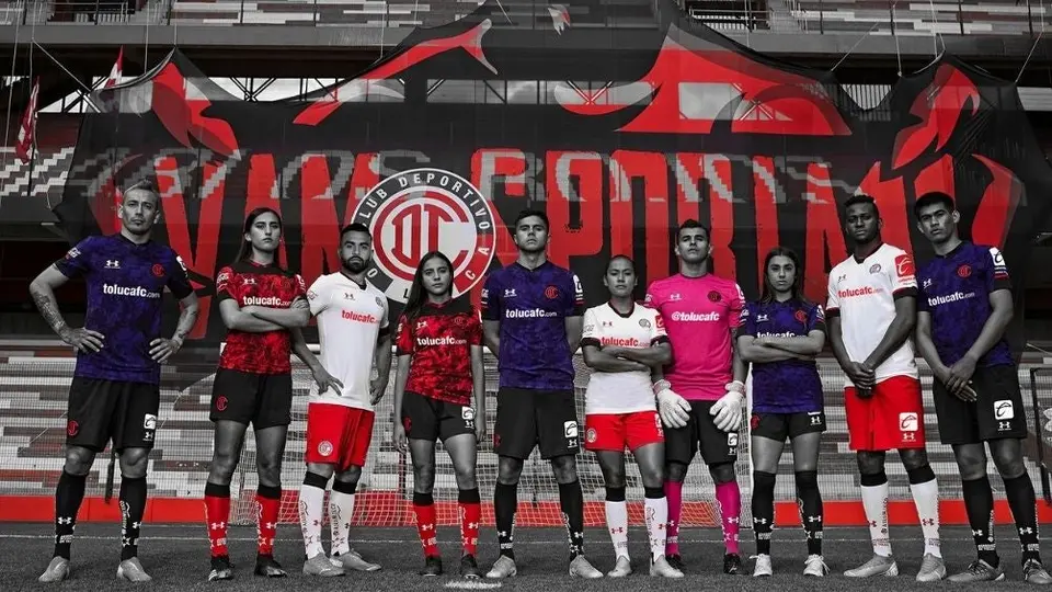Toluca presentó sus nuevos uniformes para el próximo torneo