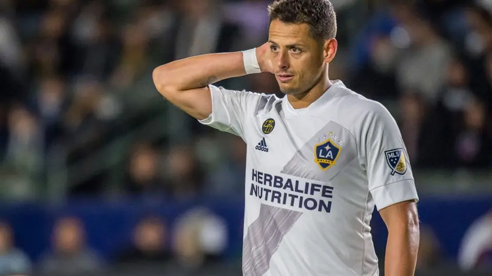 Chicharito sobre penalti fallado: 'No huyo, hay que ser fuerte mentalmente'