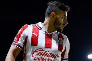 Alexis Vega: Acusado por un preparador físico de deberle dinero