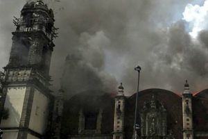Iglesia de San Hipólito: Recinto religioso se incendia