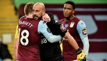 VIDEO: Pepe Reina bailó y cantó 'La Bamba' tras salvación del Aston Villa