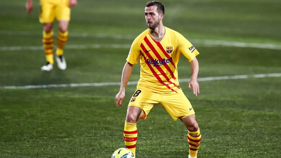 Barcelona: Miralem Pjanic recibió el alta médica y vería acción vs Osasuna
