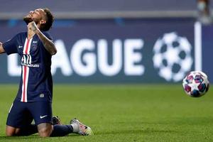 Neymar: El brasileño supera derrota en Champions y disfruta de sus vacaciones con su hijo