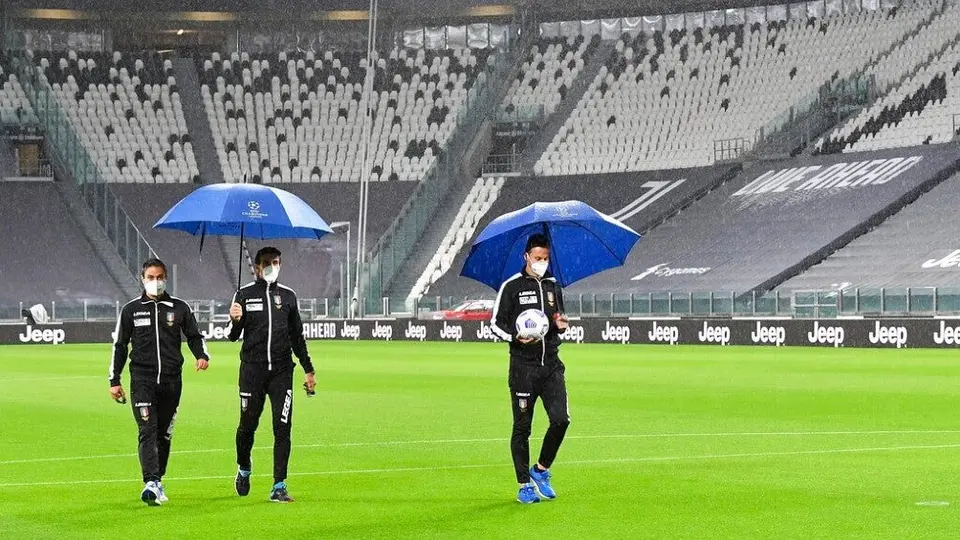 Chucky Lozano: Napoli no se presentó y Juventus se llevó los tres puntos