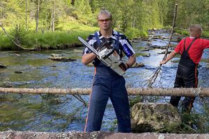 Erling Haaland 'presumió' foto talando árboles en Noruega