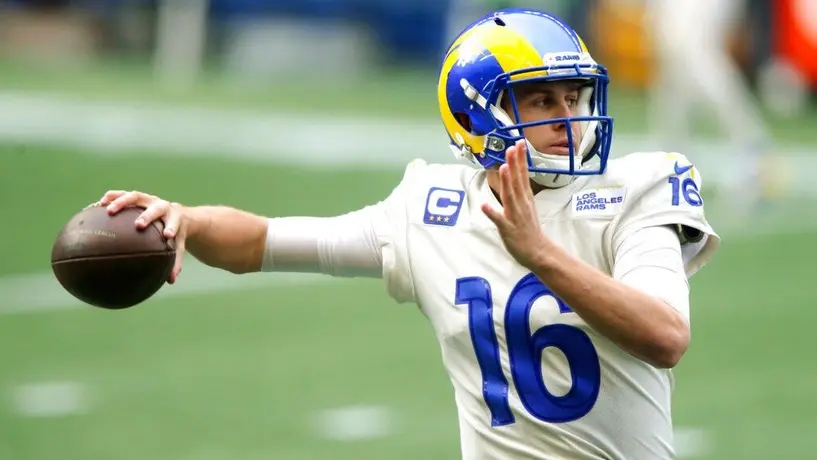 Rams: Jared Goff sufrió una fractura en el pulgar