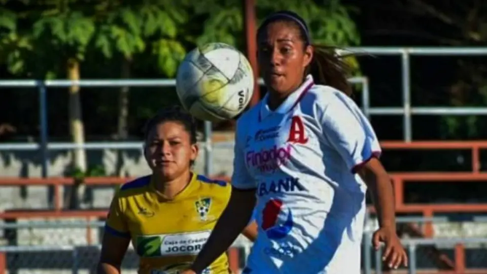 Liga MX Femenil: La salvadoreña Linda Frías, nueva jugadora de Santos Laguna