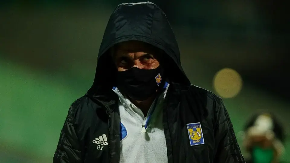 Tuca Ferretti: "No se hace un mal partido contra Santos, pero faltó el gol"