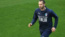 Selección Italia: Roberto Mancini dejó en la banca a Chiellini porque no traía lentes