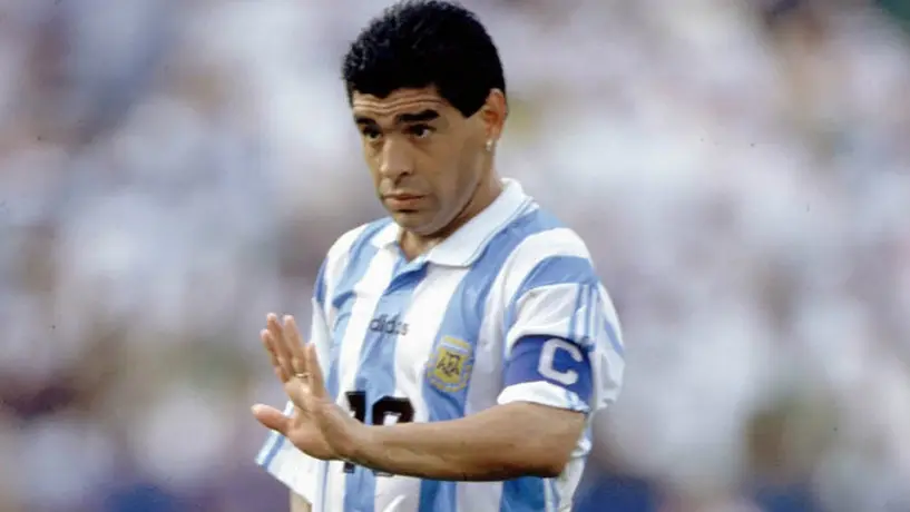 Maradona: Pedro Monzón, compañero de Diego en Italia 90, se tatuó su rostro