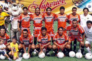Jaguares: Exgobernador de Chiapas recordó con cubrebocas al antiguo equipo de la Liga MX