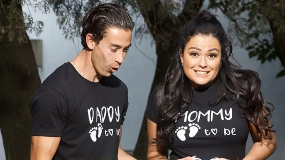 Óscar Jiménez y Mariana Echeverria se convirtieron en padres por primera vez