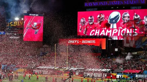 Super Bowl LV: Alcaldesa de Tampa Bay, satisfecha por celebración 'con medidas'